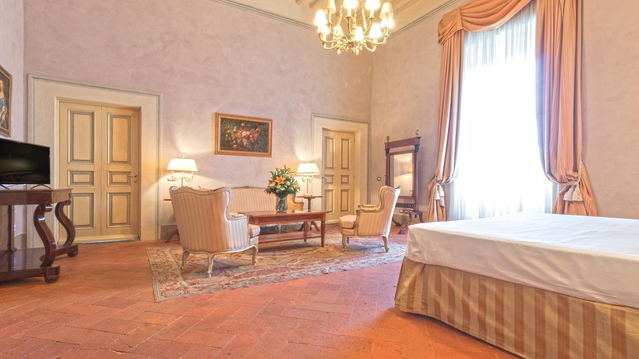 Badia Di Campoleone Villa Арецо Стая снимка