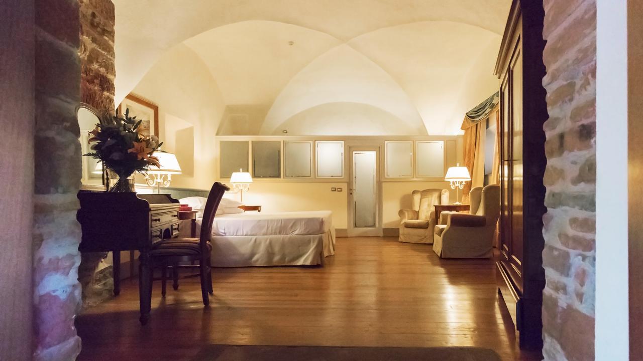 Badia Di Campoleone Villa Арецо Стая снимка