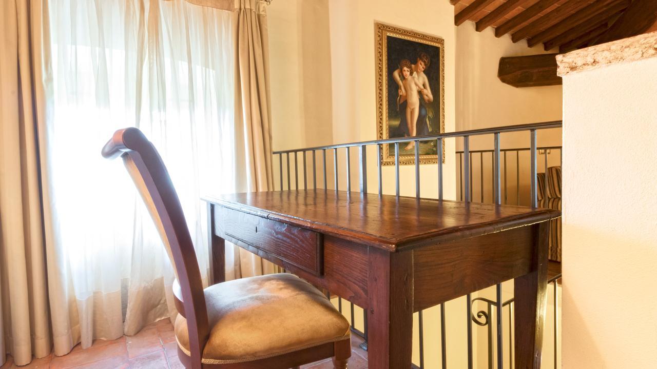 Badia Di Campoleone Villa Арецо Стая снимка